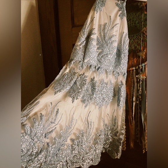 pretty altar’d state dress! - Picture 6 of 6